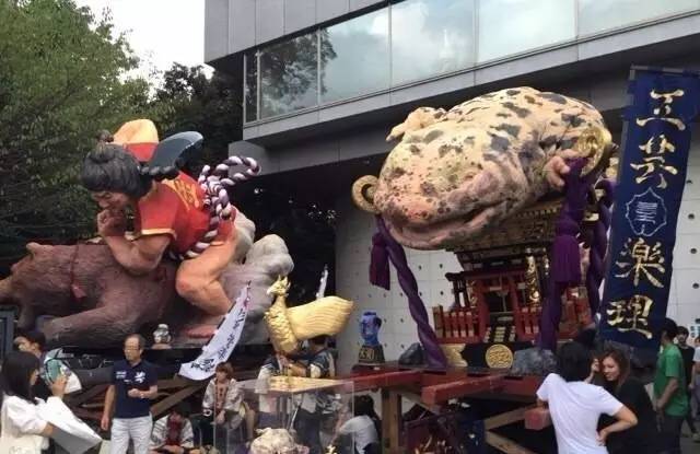 还有什么能比日本武藏野美术大学更疯狂？