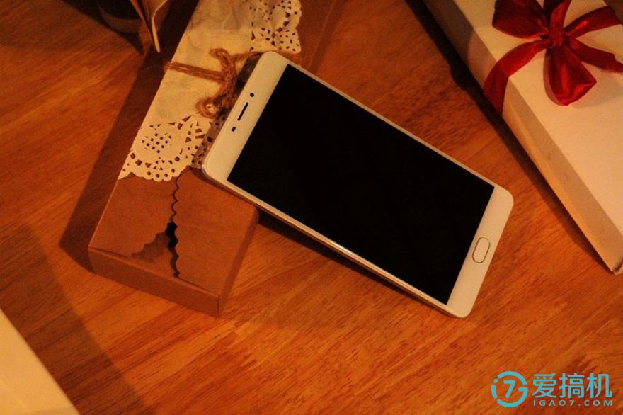 目前最值得入手的魅蓝手机,魅蓝max优缺点