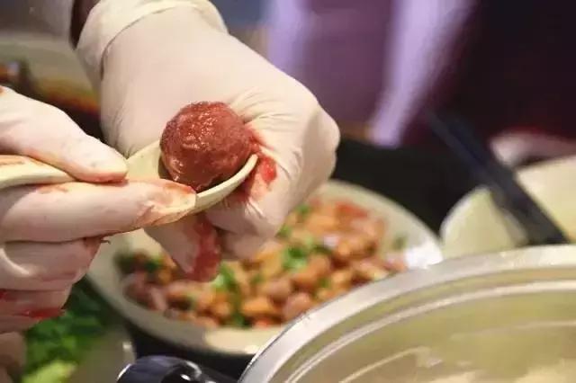 天冷你不会穿秋裤吗,冬季你可以不穿羽绒服但一定要穿