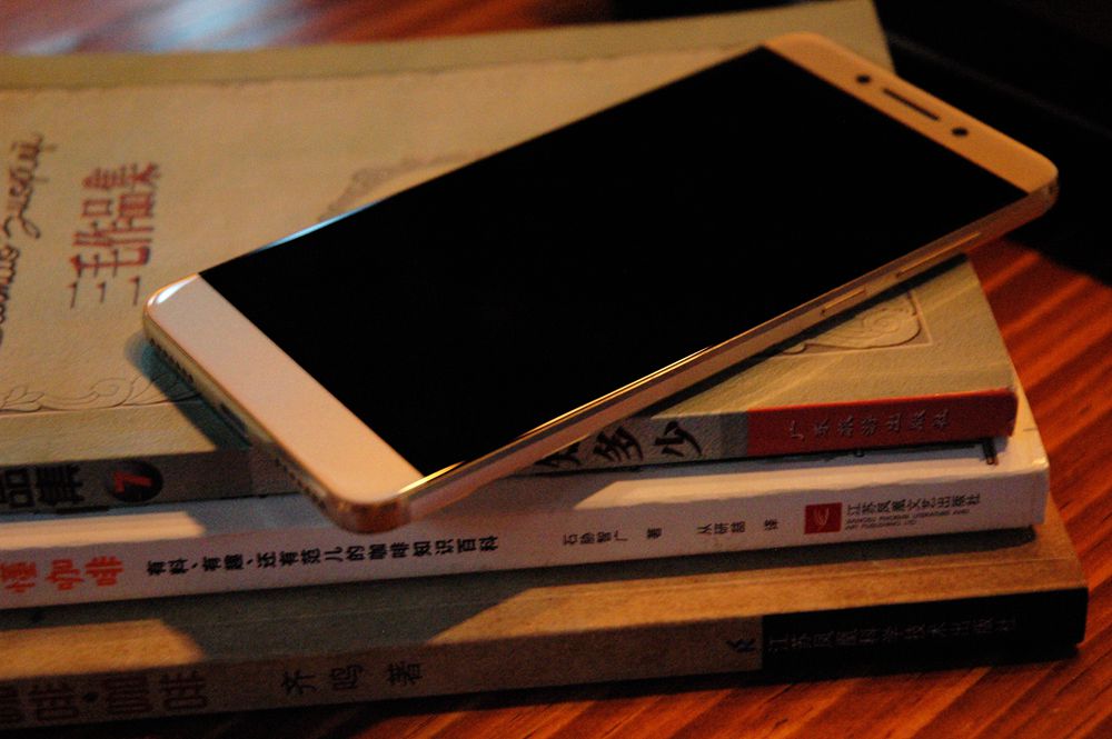 乐视乐pro3双摄ai版手机,乐pro3和乐视2哪个好