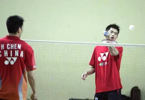 冬季打球的正确热身方式,天气冷打球关注事项