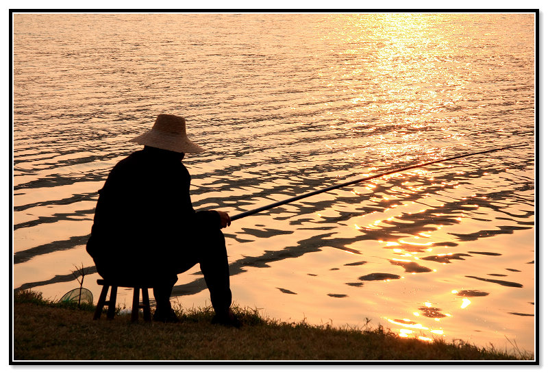 如果想创业选什么项目,如果没钱了在哪里赚钱