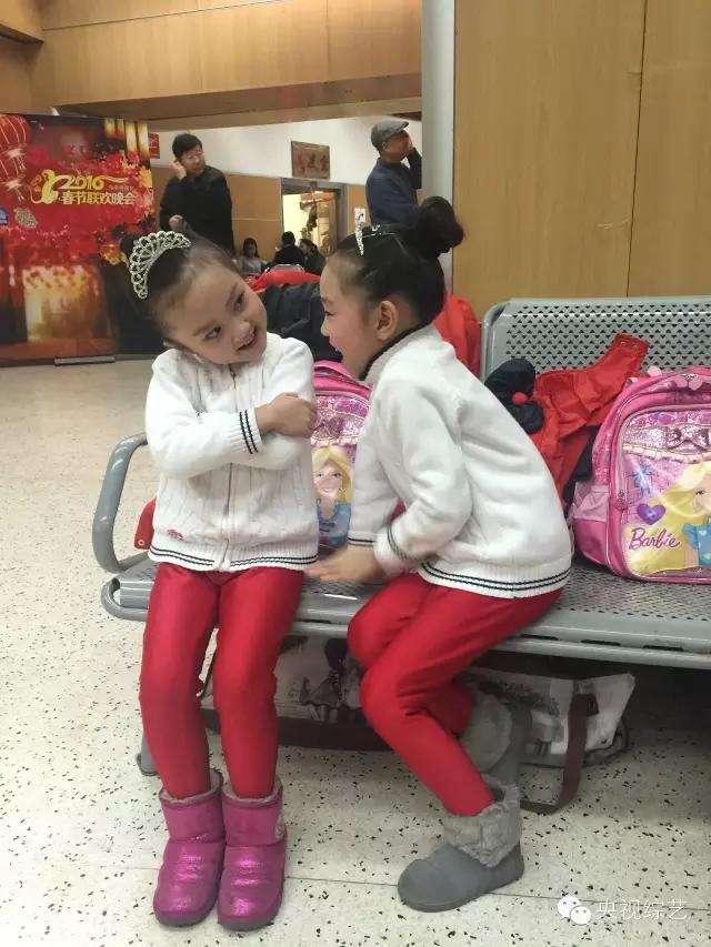 1983央视春晚精彩瞬间,历届春晚惊艳瞬间