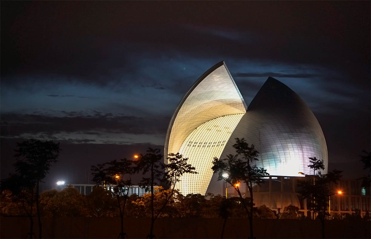 临港新城，上海的“迪拜”？上海的“横滨”？