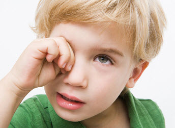 宝宝眼睛容易发生的常见病,做哪些事对宝宝视力有影响