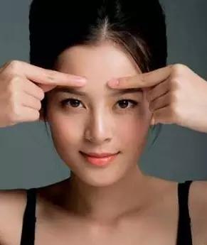 突然长很多痘是有什么病吗,3种长痘的原因了解一下你中了吗