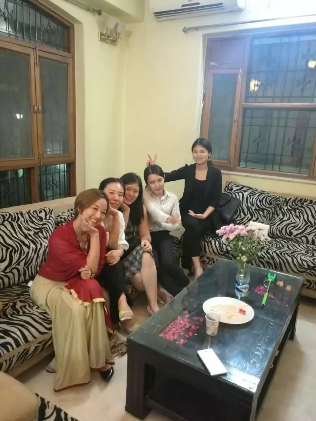 中国手机产业视察团走进Intex、闻尚