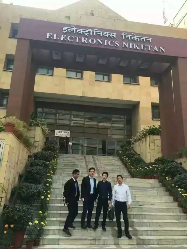 中国手机产业视察团走进Intex、闻尚