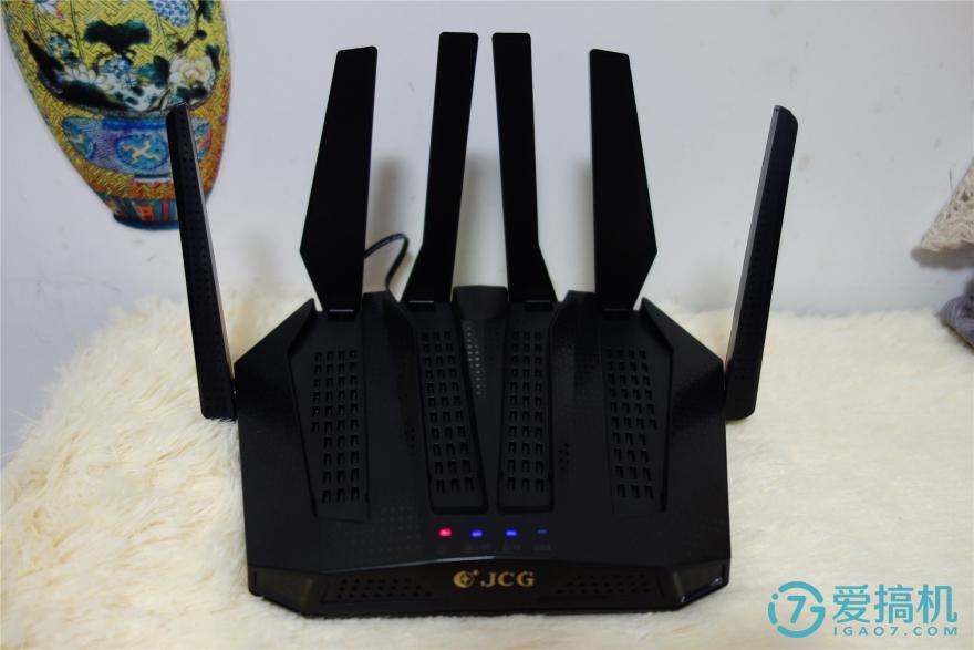 路由器中的坦克王——JCG双频路由器