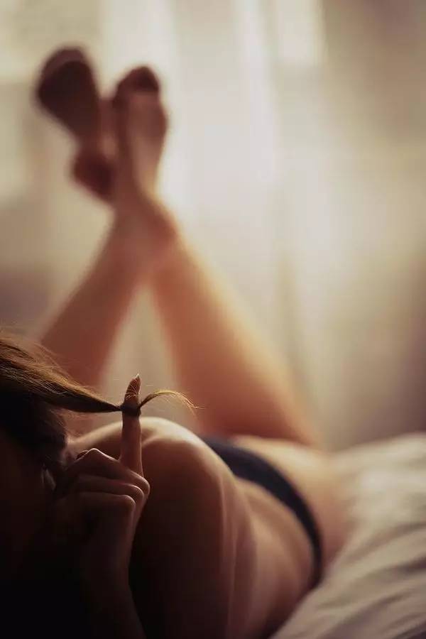 别小看这两样东西可以救命,精华油的几大美肤功效你都了解吗