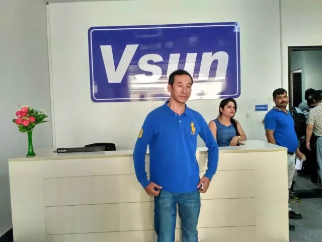 中国手机产业视察团走进Intex、闻尚