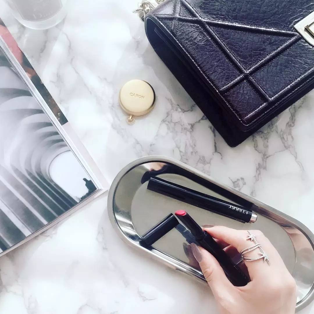 我这个不太买的少女|都要被这些「丝绒雾面」给撩死了...