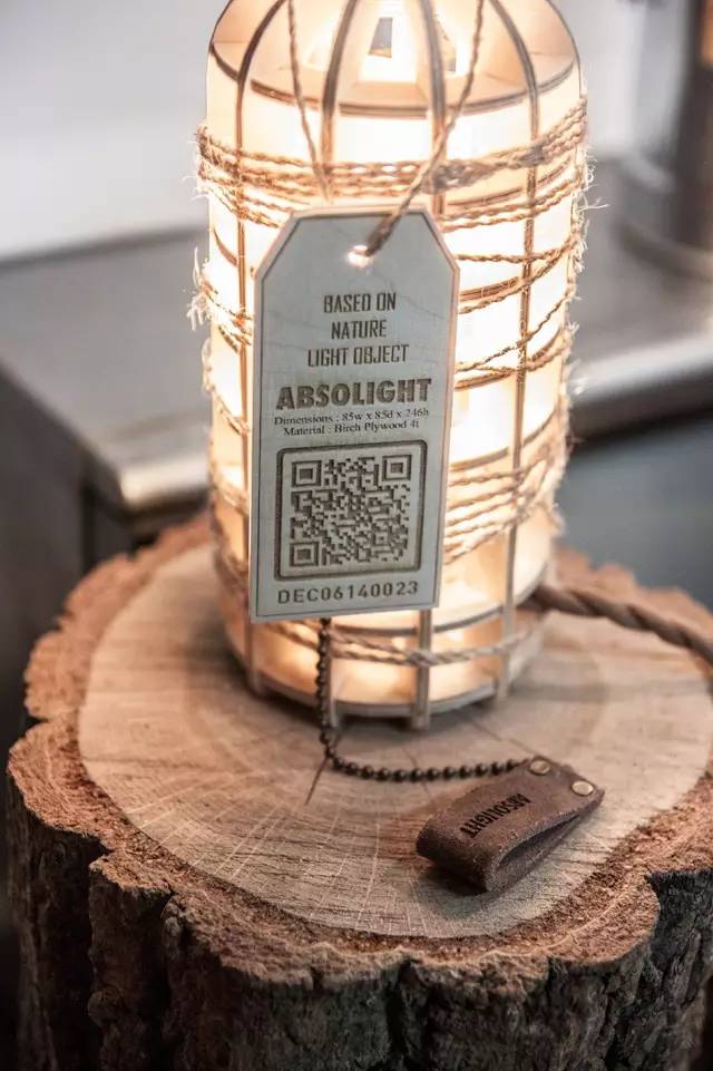 伏特加带灯光,绝对伏特加夜装限量版星夜紫