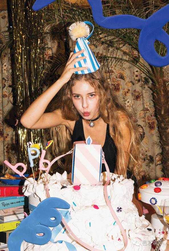 真正男子汉杨幂张蓝心沈梦辰,杨幂沈梦辰黑白配