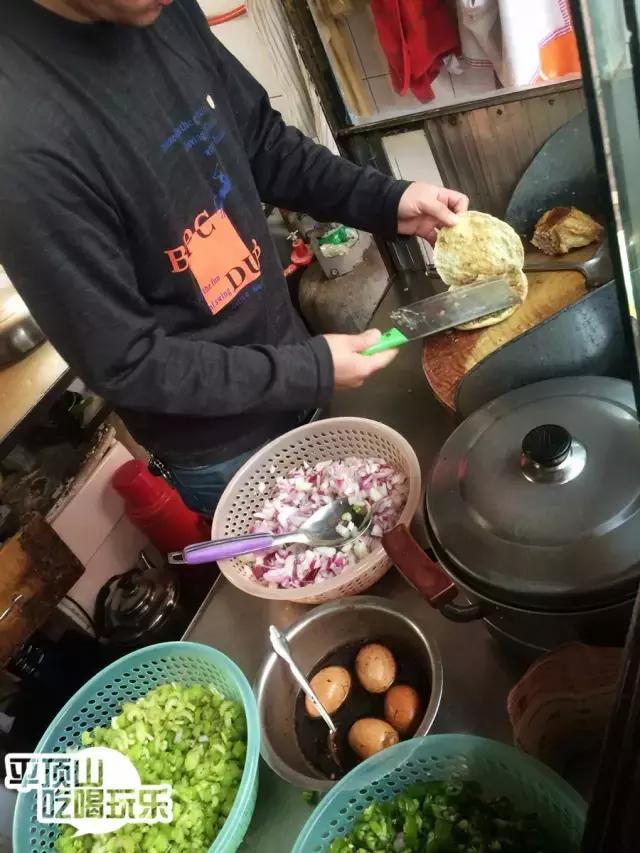 平顶山老潼关肉夹馍,平顶山十大必吃老店