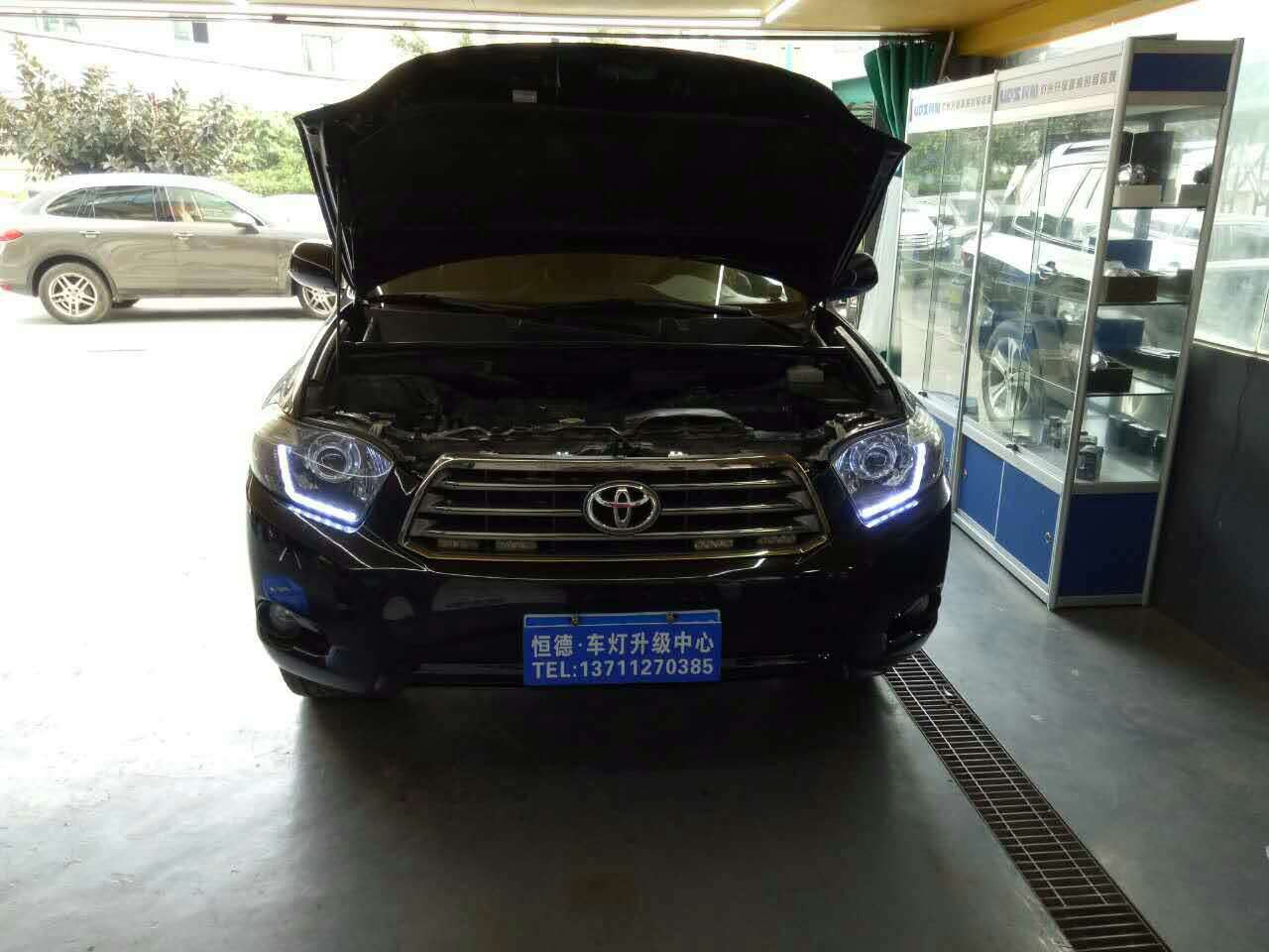 氙气灯跟led大灯有什么区别,2011年汉兰达换氙气灯泡