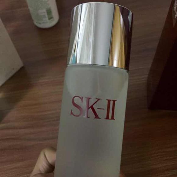 学生护肤好物分享博主推荐,吃土女孩必备的国货护肤品