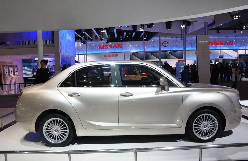 众泰模仿豪车不侵权么,众泰仿冒保时捷