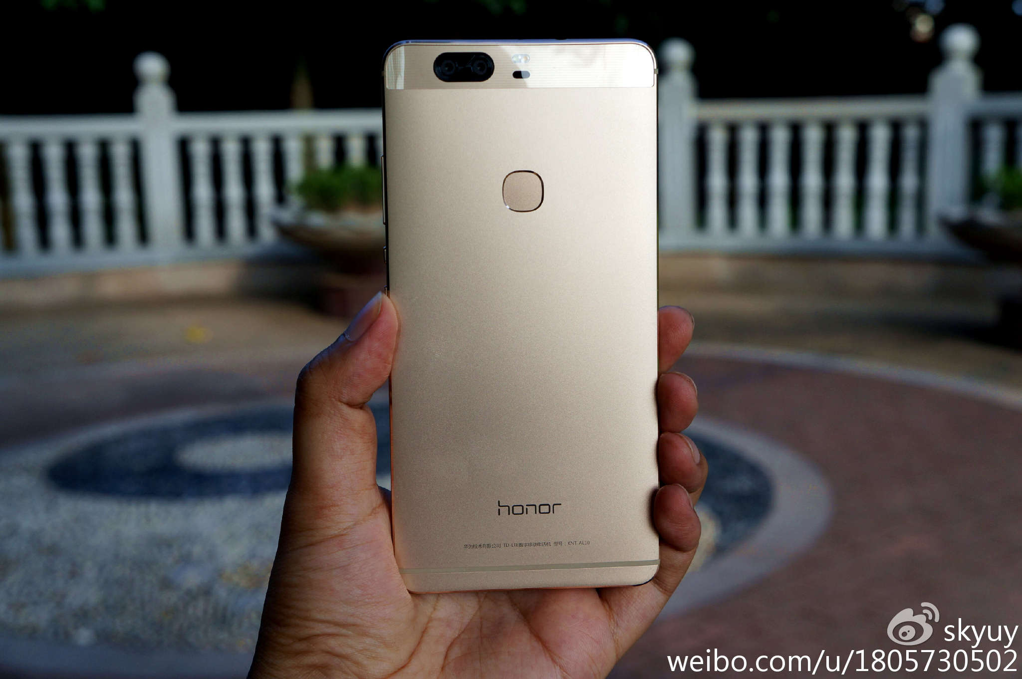 荣耀v8手机测评,荣耀至尊v8平板测评