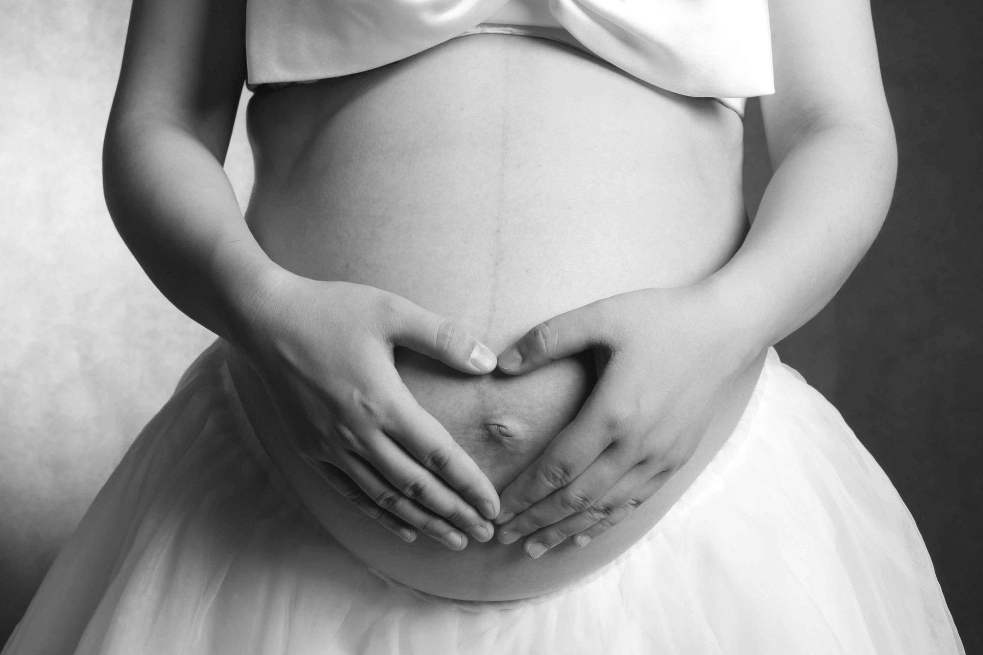 自然分娩还是无痛分娩好,孕妇选择剖腹产还是正常生产