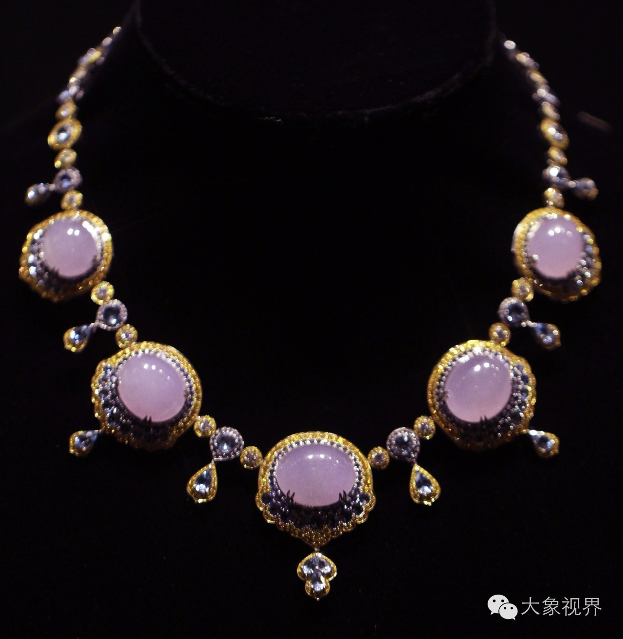 美艳洋模带您私家欧洲之旅！