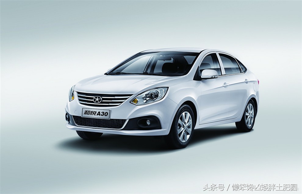 买两厢轿车哪个好,便宜实用三厢轿车有哪些