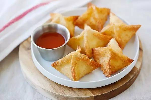 英国400斤胖子不吃饭 (英国胖子每天吃多少碗饭)