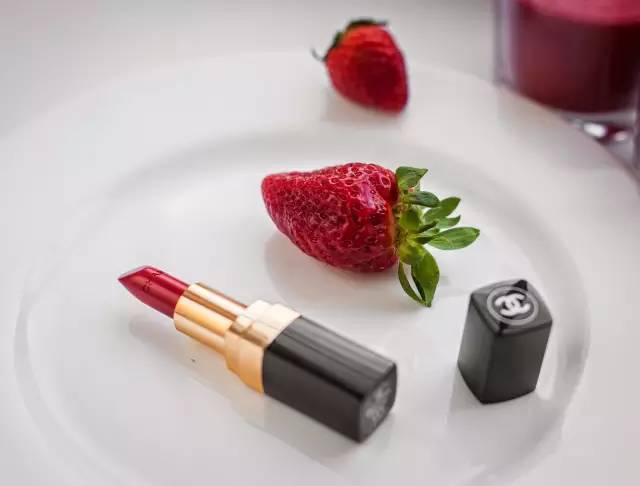 香奈儿口红三支套装试色,看了又看银珠的口红