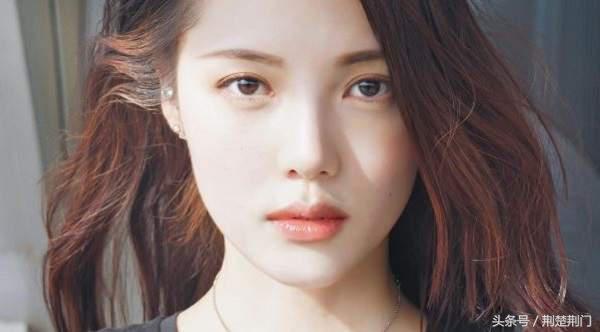 黑眼圈要用哪一种遮瑕,黑眼圈的遮瑕方式