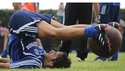 科普实心球到底怎么练？鲁能只是初始阶段，看劳尔的表情读懂一切