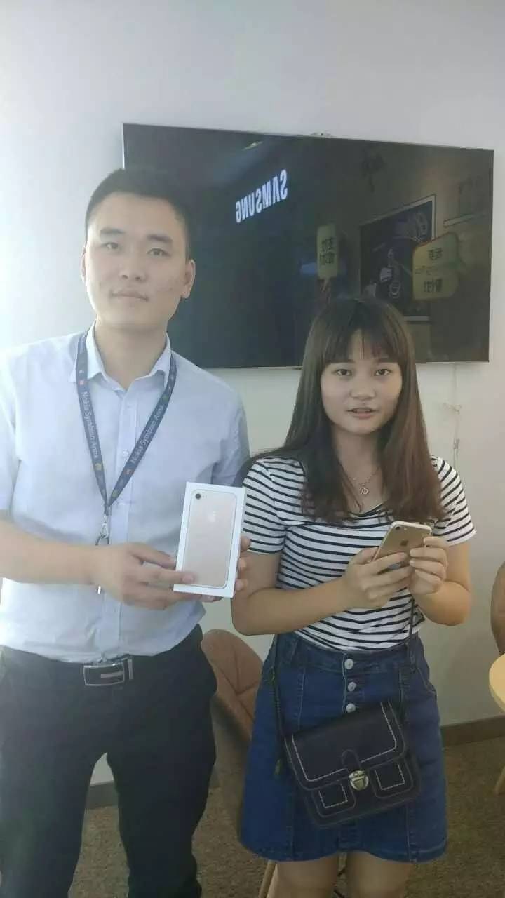 为什么越来越多的人在买手机,为什么越来越多的人喜欢逛实体店