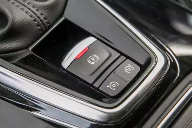 2017款雷诺科雷傲试驾视频,雷诺科雷傲国产与进口