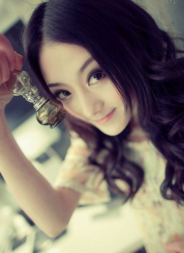 9款时尚发型搭配超养眼,十种烫发平卷发型