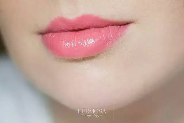 香奈儿口红三支套装试色,看了又看银珠的口红