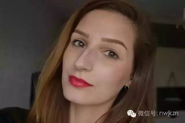 香奈儿口红三支套装试色,看了又看银珠的口红