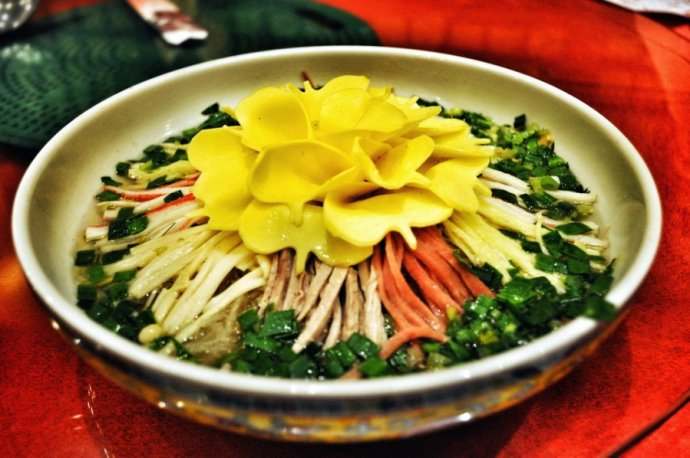 做一个行走的吃货—河南省看看除了举世闻名的辣条还有哪些好吃的