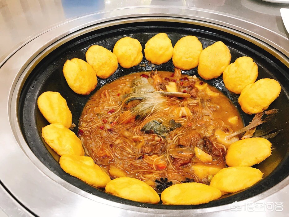 东北铁锅炖鱼的大饼子做法,东北铁锅炖鱼秘制酱料配方