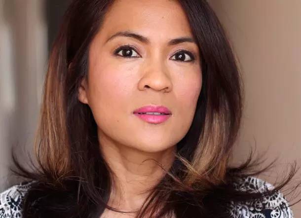 香奈儿口红三支套装试色,看了又看银珠的口红