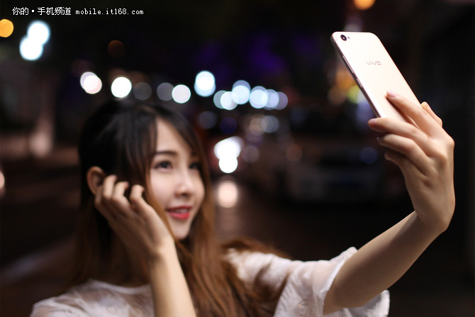 vivox100评测摄像功能,vivox100评测科技美学