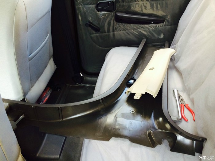 新款五菱宏光s低配改高配座椅,新款五菱宏光s五座改装