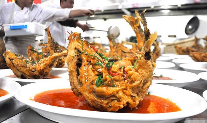 做一个行走的吃货—河南省看看除了举世闻名的辣条还有哪些好吃的