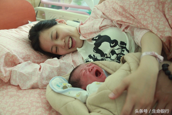 自然分娩经历不同，但孕产妇都要熬过三个产程