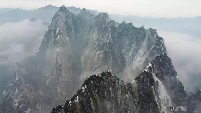 冬天爬华山攻略,怎样玩华山最轻松