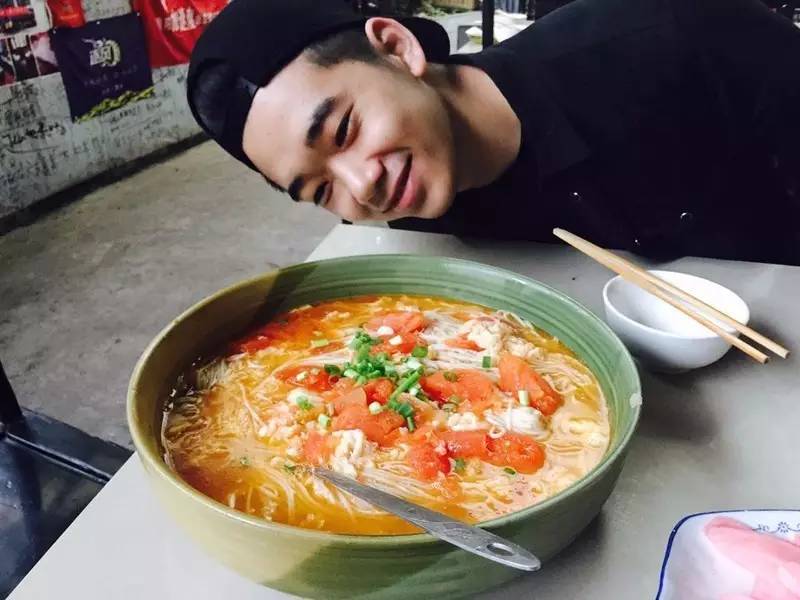 西藏21岁小伙瞒着父母徒步,一人穷游西藏13天