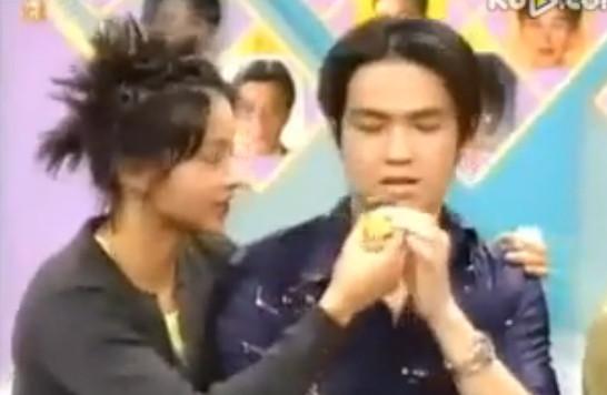 她饰演的郭襄成为一代经典,神雕侠侣郭襄钟汉良