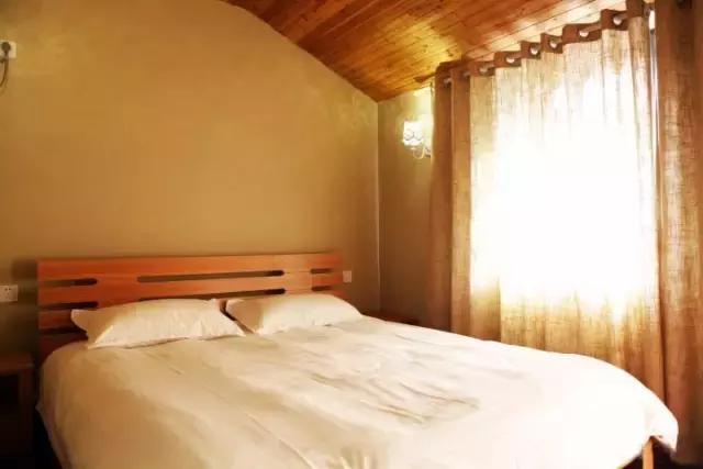 他颠覆我们心中理工男的形象，砸锅卖铁造民宿价格却低的惊人！