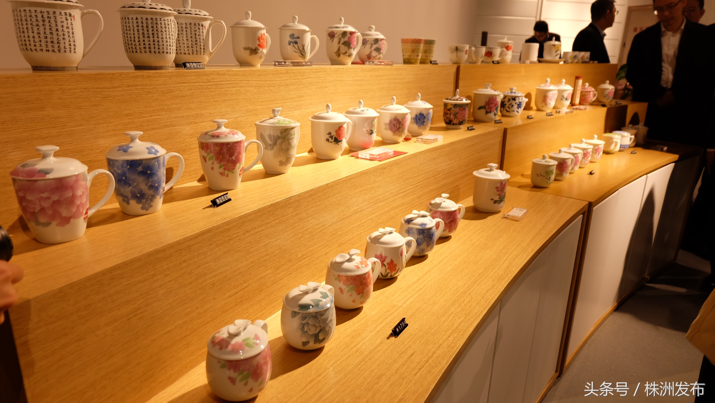 台商在醴陵被开了眼界精美的国瓷这样烧制而成