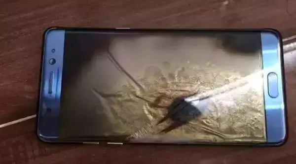 iphone总是自动关机是什么原因,iphone自动关机没代码