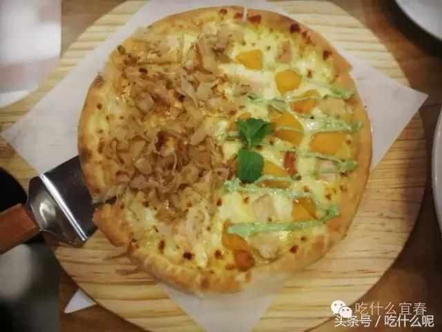 美食探店之钵钵鸡,特色美食探店披萨