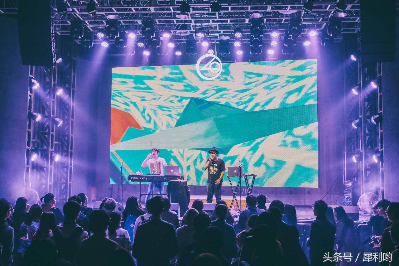 看雷磊和DaveLiang如何用好奇心编织三盒老磁带